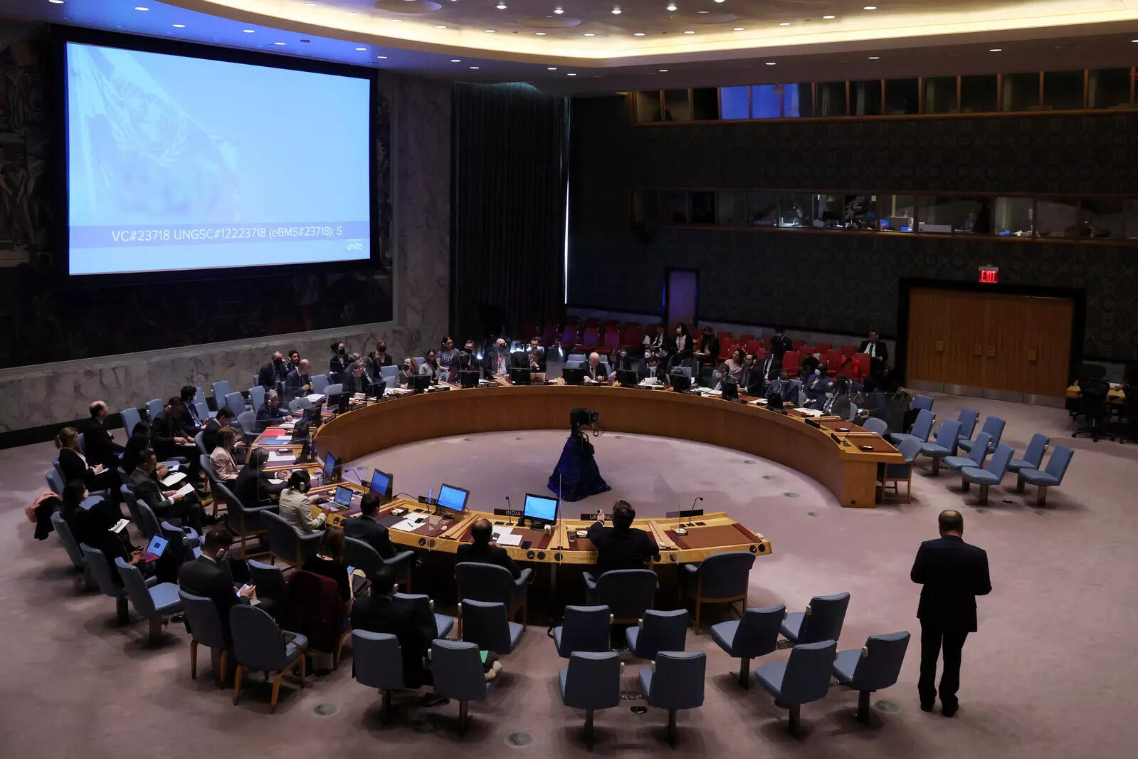 UN official urges acceleration in coronavirus vaccinations