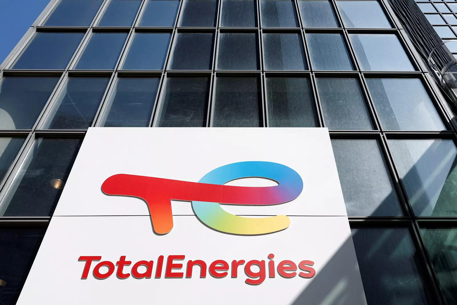 TotalEnergies entame le redémarrage de la raffinerie de pétrole de Donges en France