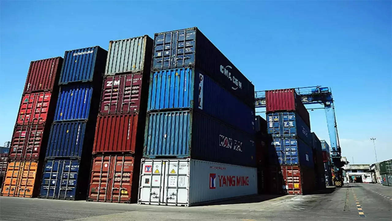 Exports up 24% to USD 38 billion in April; trade deficit widens to $20 billion