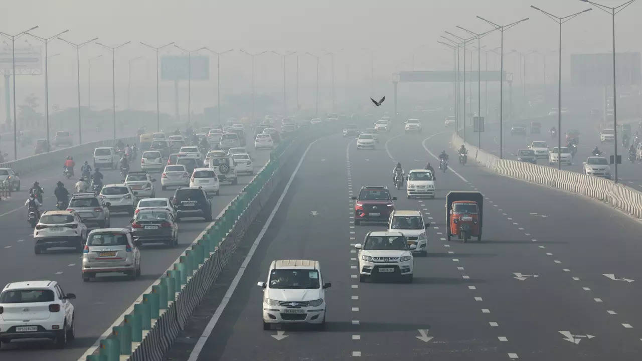 Air stays poor, Delhi-NCR states directed to intensify dust-control measures