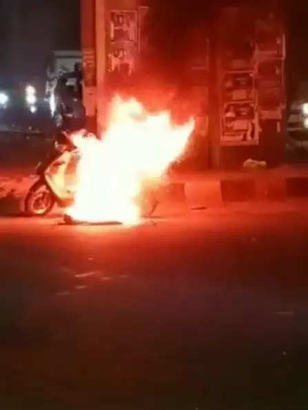  Pure EV scooter catches fire