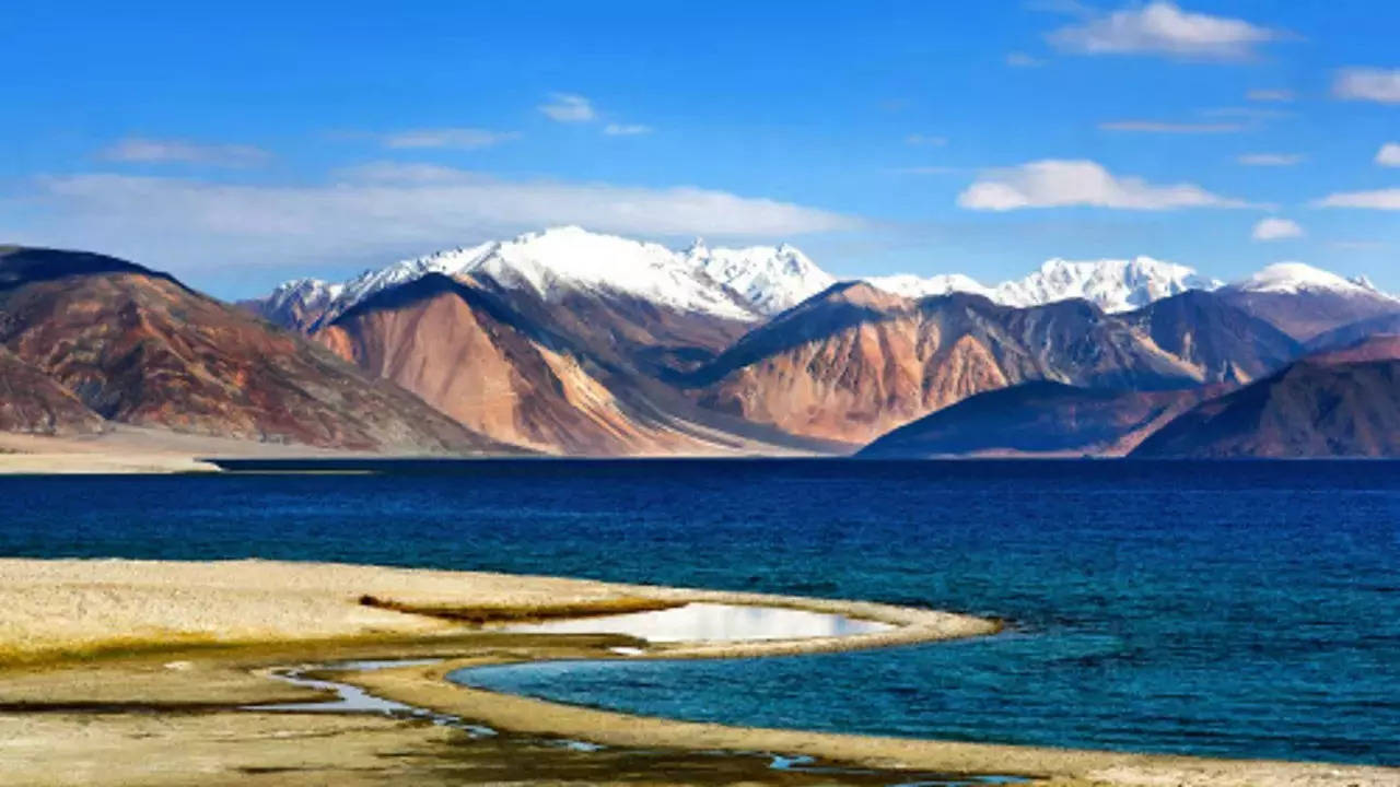 <p>Pangong Lake spans from eastern Ladakh to West Tibet</p>
