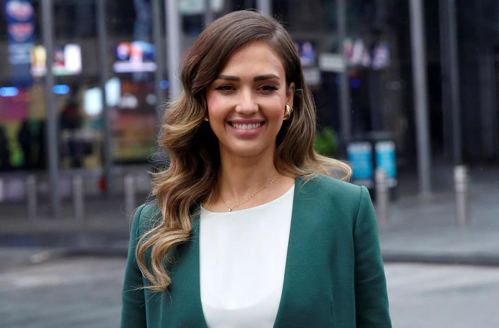 Yahoo appoints Hollywood actor Jessica Alba to board, CIOSEA News ...