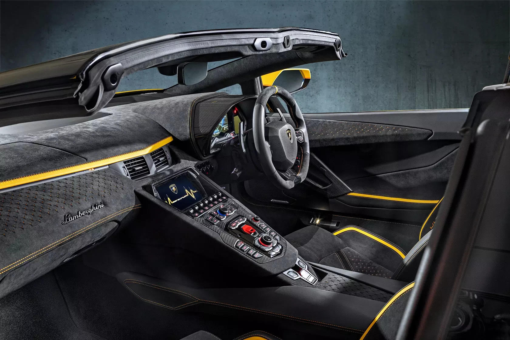     Lamborghini Aventador Ultimi Roadster - Interni