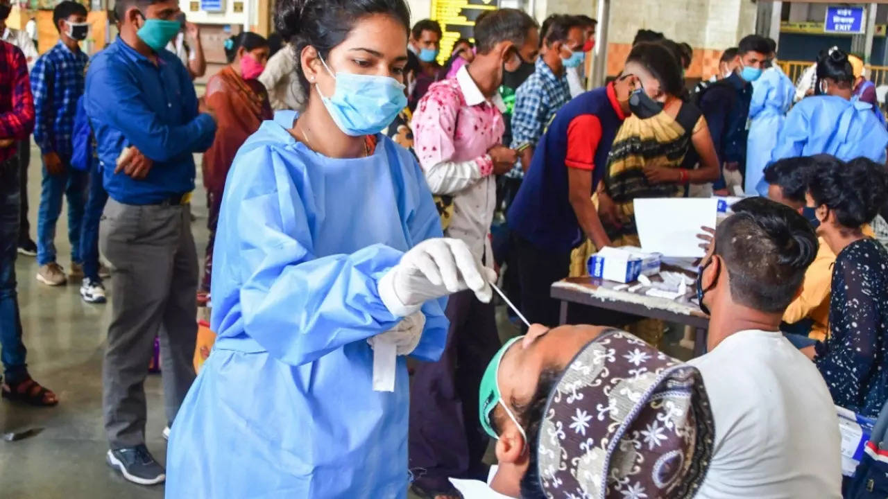 Active COVID-19 cases in country rise to 1,11,711