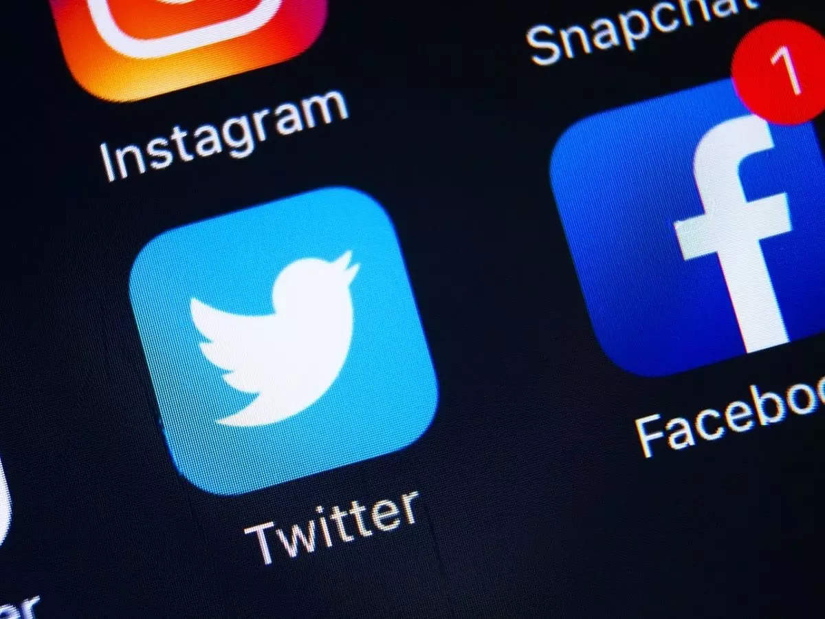 Government may question FB, Twitter about lower compliance rate for legal notices