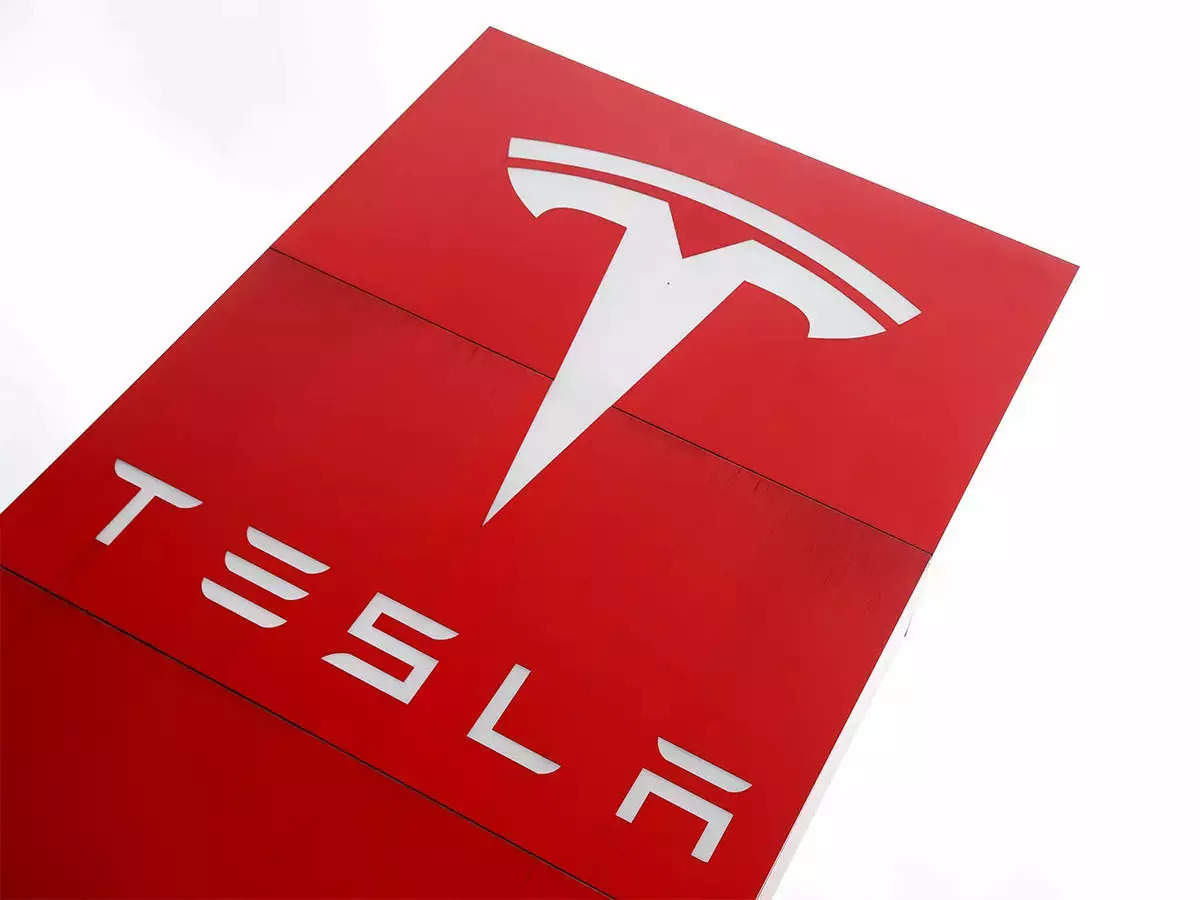 Munich court orders Tesla to reimburse customer for Autopilot problems