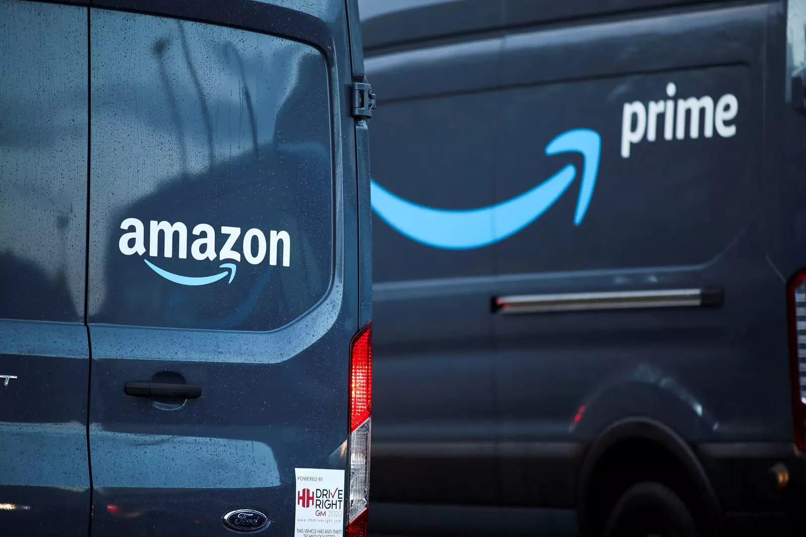Amazon Has a Major Edge Over Walmart: Wealthy Customers