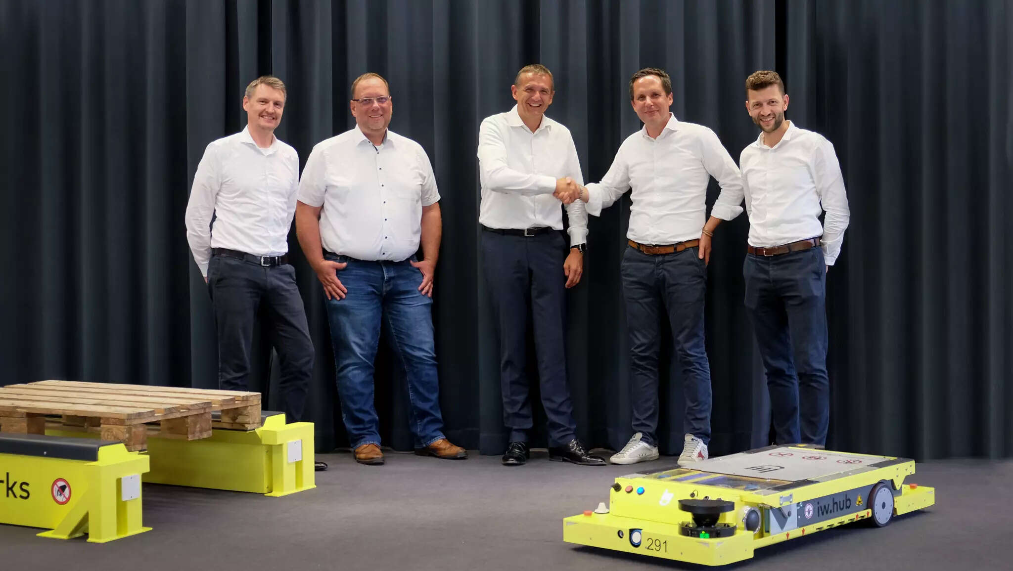 idealworks extends partner network with Linde Material Handling