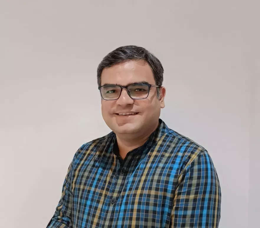  Nitin Kant, National Head of Distribution, Revfin Services 