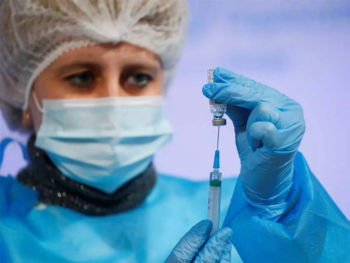 واکسیناسیون جهانی برای متوقف کردن امواج کووید-19 در آینده لازم است: تحقیق