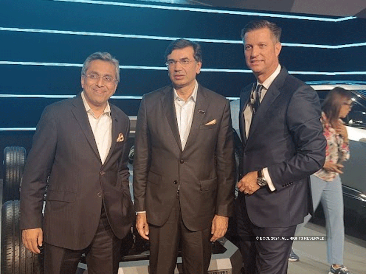  Mahindra & Mahindra ED Rajesh Jejurikar (middle) told ET that the company is putting in place all the key cogs in the wheel to lead the EV space in the future.