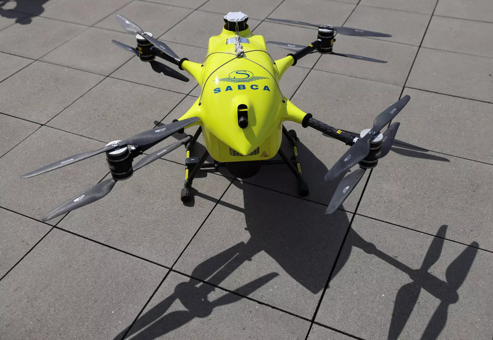 European hospitals test drones to speed delivery of human tissue