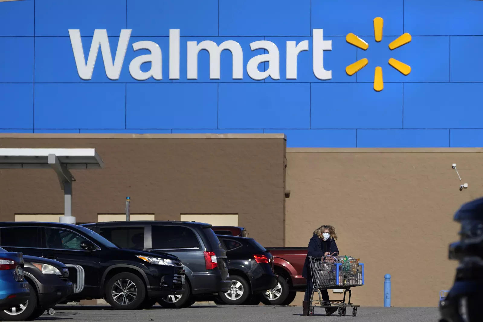 Walmart offers to buy S.African retailer Massmart in $79 mln deal