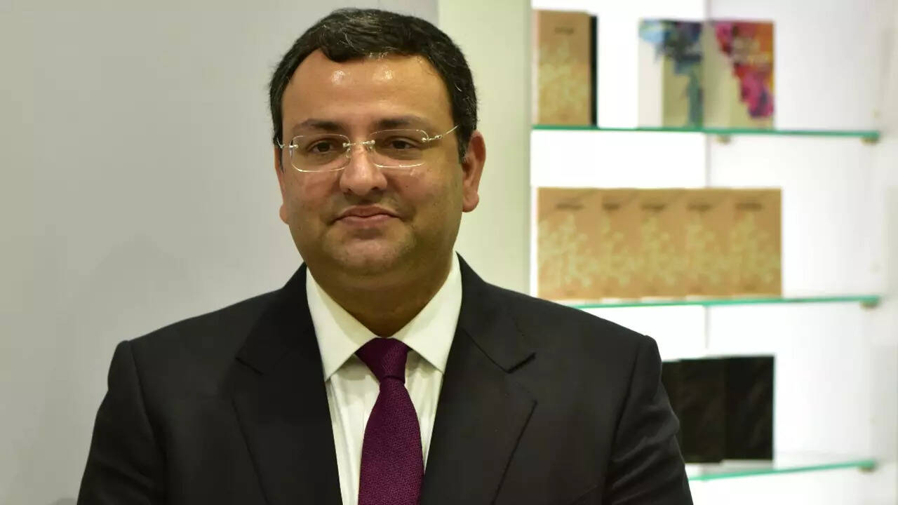 Mandatory wearing of seat belt in rear seat could have saved Cyrus Mistry,  Auto News, ET Auto