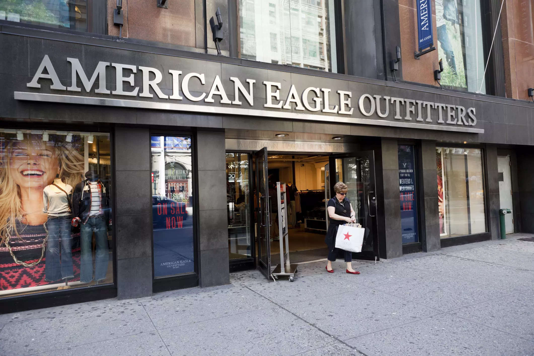 American Eagle earnings disappoint as inflation hits apparel demand