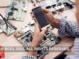  China is continuing with its zero Covid policy, locking down cities or districts, or putting strict restrictions, hitting industrial production and impacting global supply chain. 