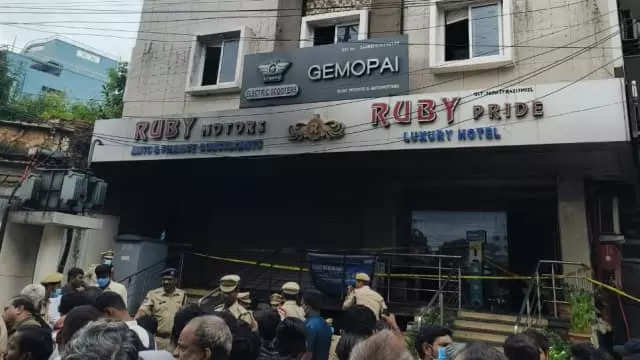 8 killed as fire breaks out in e-scooter showroom in Secunderabad