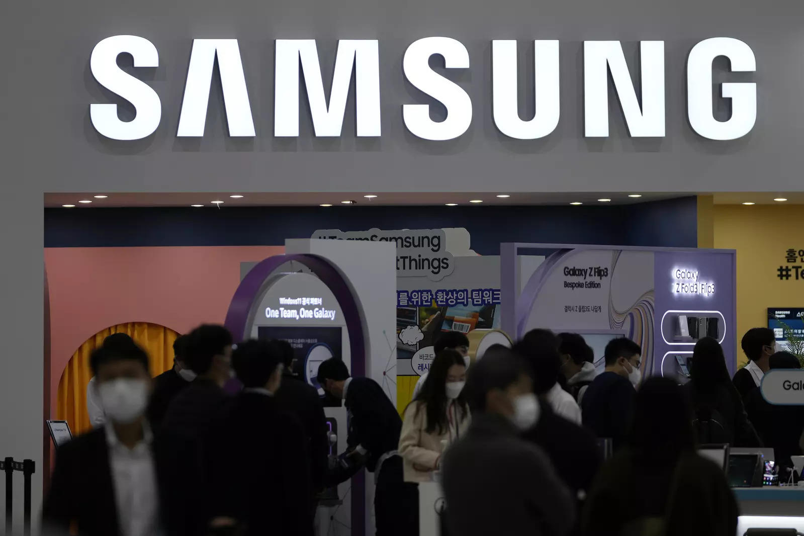 Samsung inks pact to provide 5G solutions to US firm Comcast