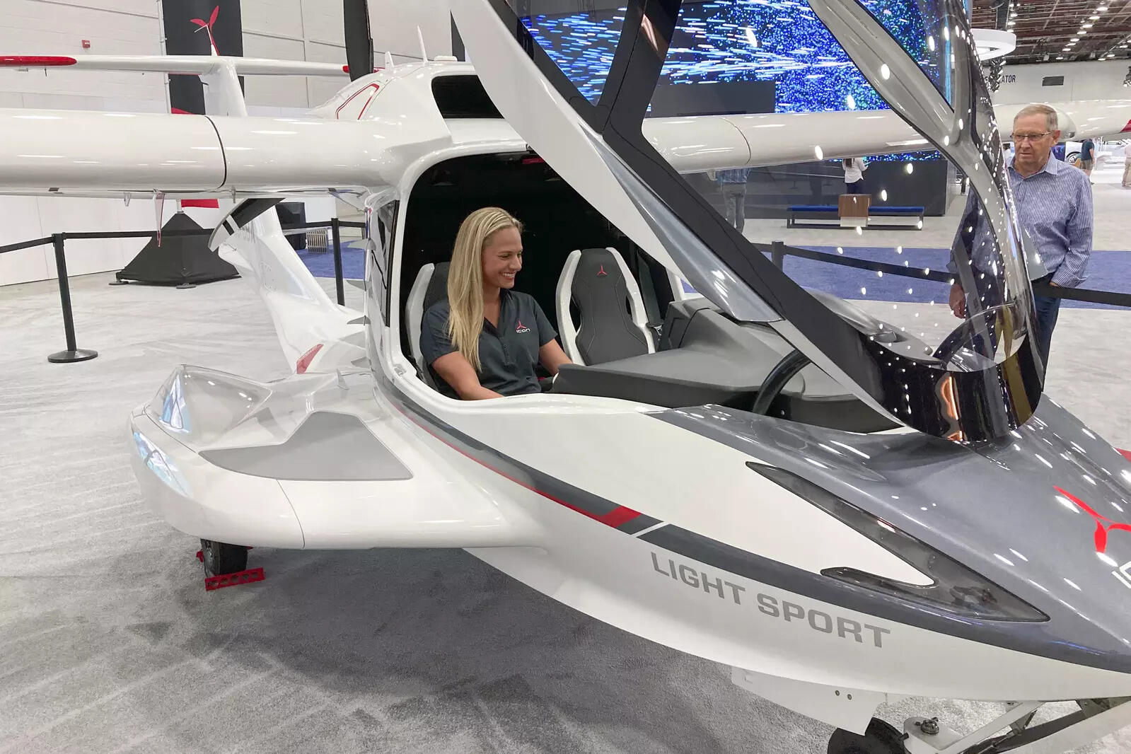 Revamped Detroit auto show now also features new flying tech