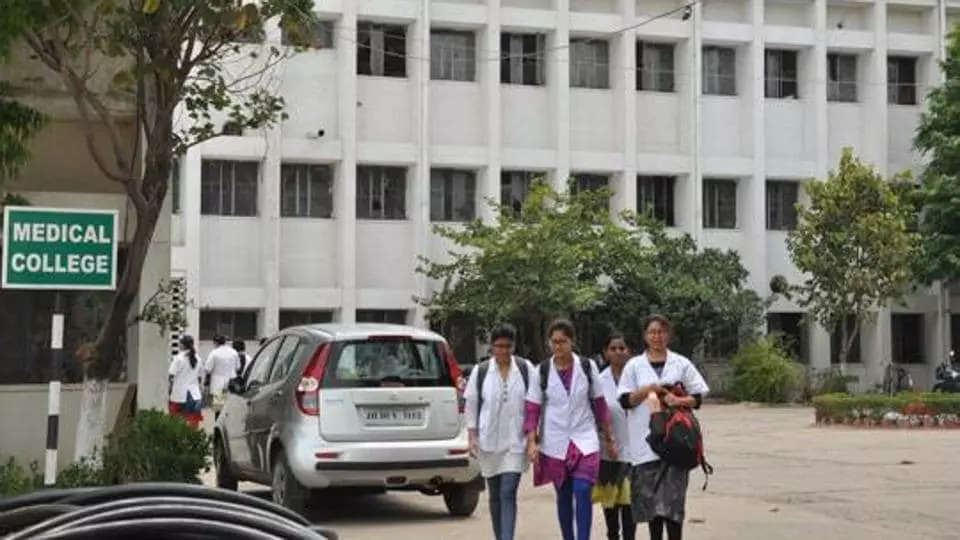 Private nursing colleges functioning without official nod: MP HC asks for CBI probe