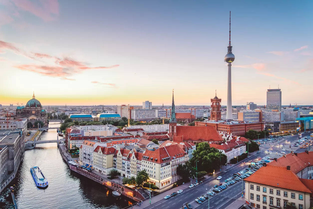 Germany reduces fees for long-term national visas & short-term tourist visas