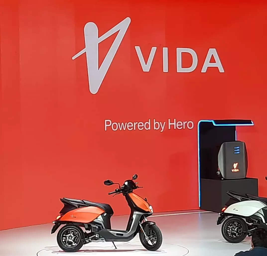  VIDA V1 Plus is available in three colours – Matte White, Matte Sports Red and Gloss Black. VIDA V1 Pro comes in four colours, including these three and Matte Abrax Orange.