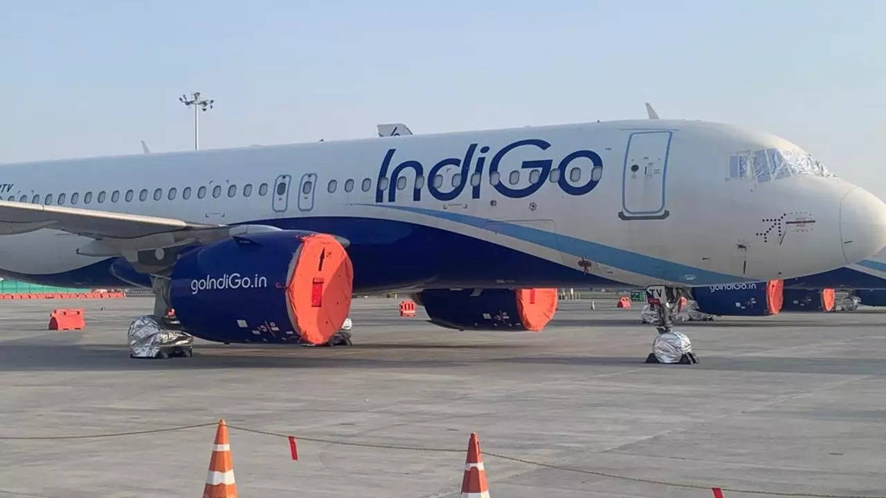 IndiGo reports net loss of INR 15,833 million after Q2 FY2023; capacity & passenger numbers increase by 75%