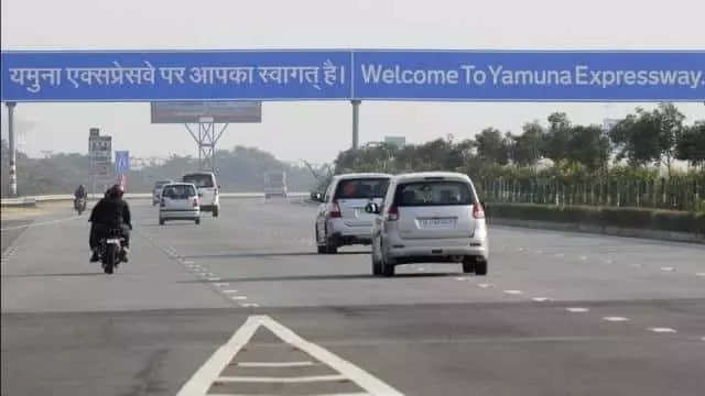 Yamuna Expressway's rising death toll raises questions on its cement surface