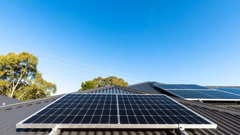 Solar Powered Internet Download Opportunities for African Refugees