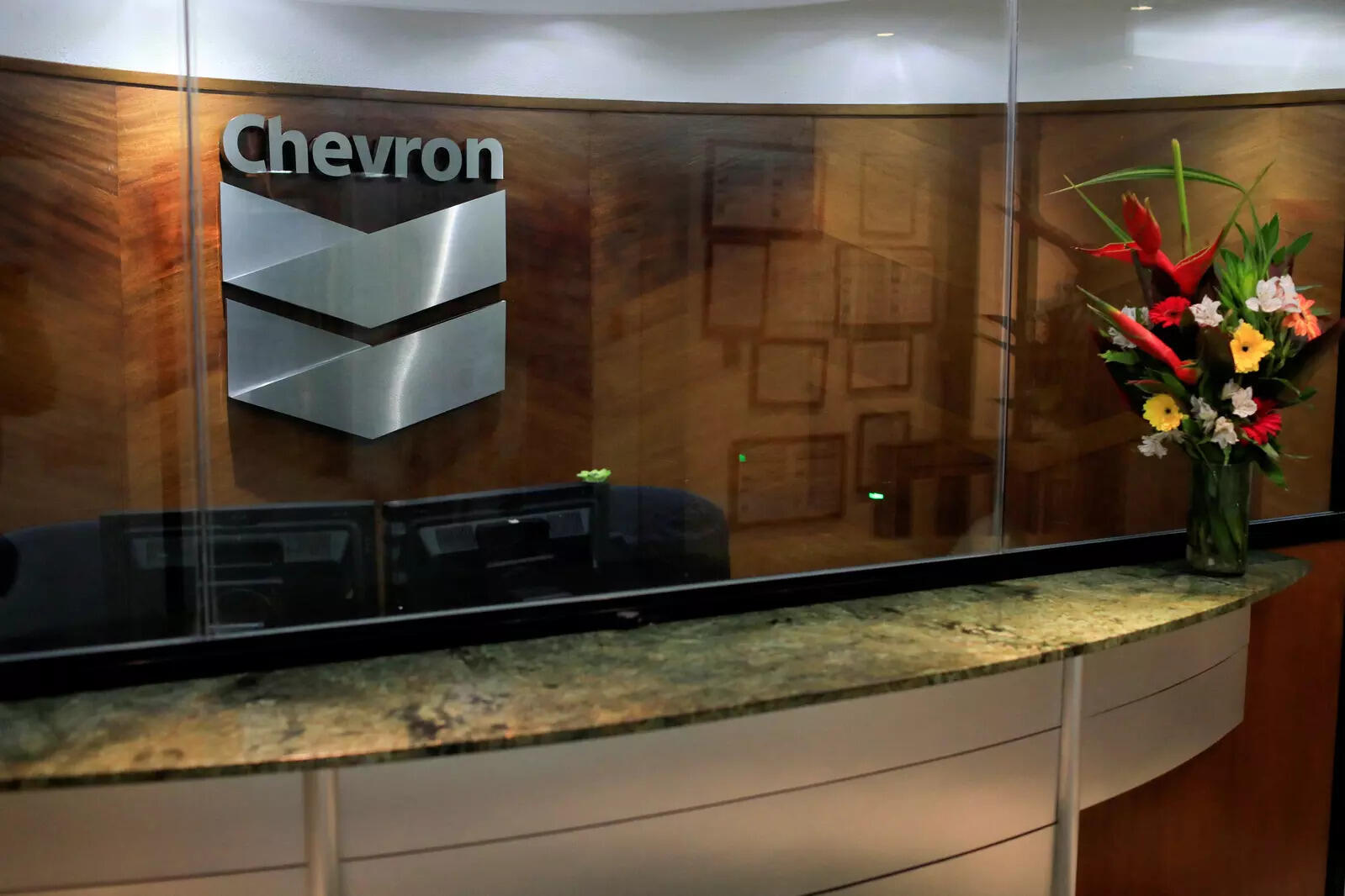 Estados Unidos se ha estado preparando para autorizar a Chevron a aumentar la producción petrolera de Venezuela