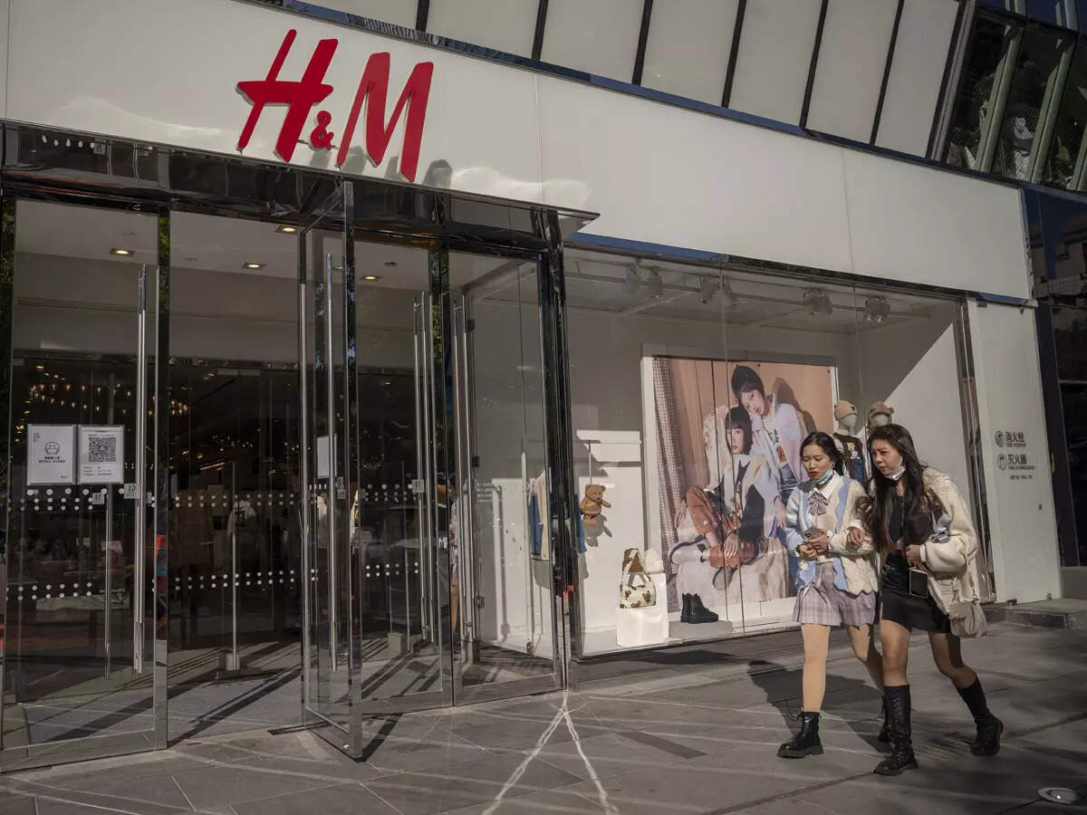 Fashion shop drive h&m