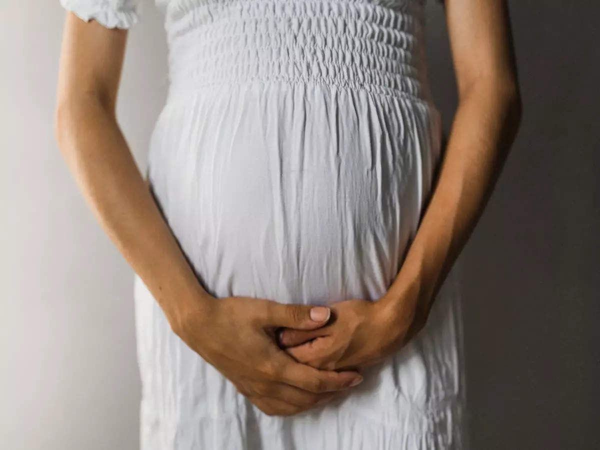 Delhi HC pulls up LNJP for delaying examination of woman seeking termination of 33 weeks pregnancy