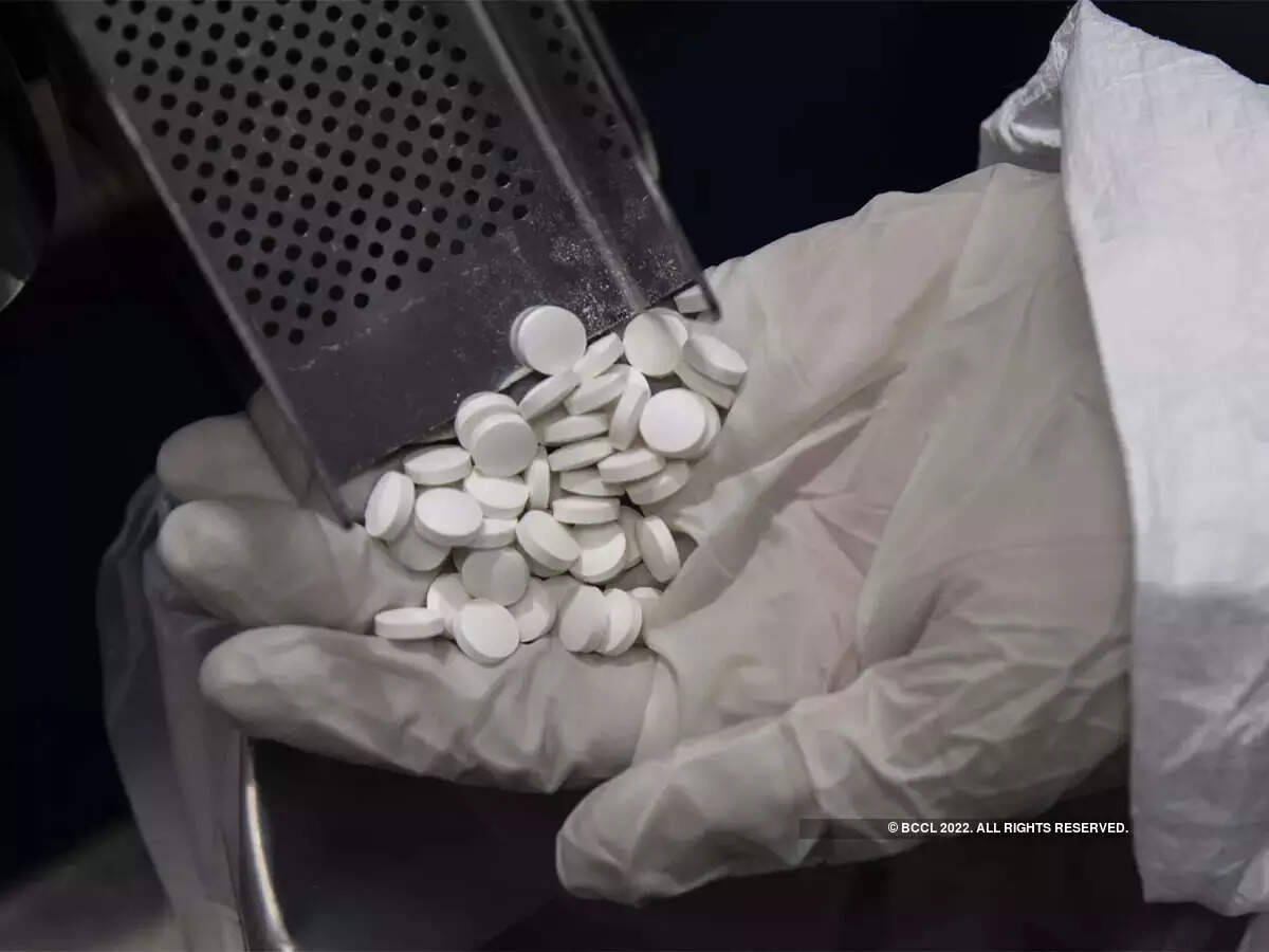 China health app starts online sales of Pfizer's Paxlovid for COVID treatment