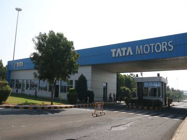 Tata Motors arm, DTC signs contract for operation of 1,500 e-buses in Delhi