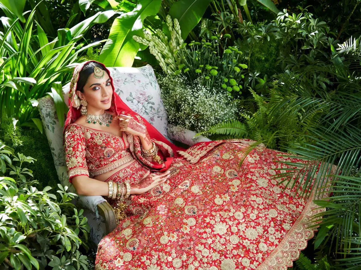 Bridal on sale lehenga mohey