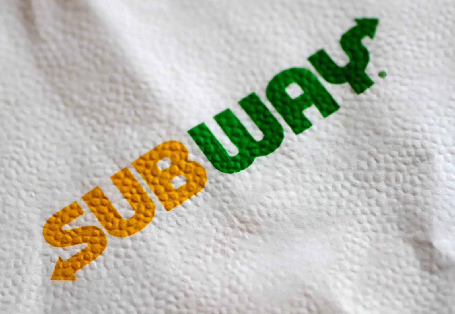Sandwich chain Subway eyes sale- source