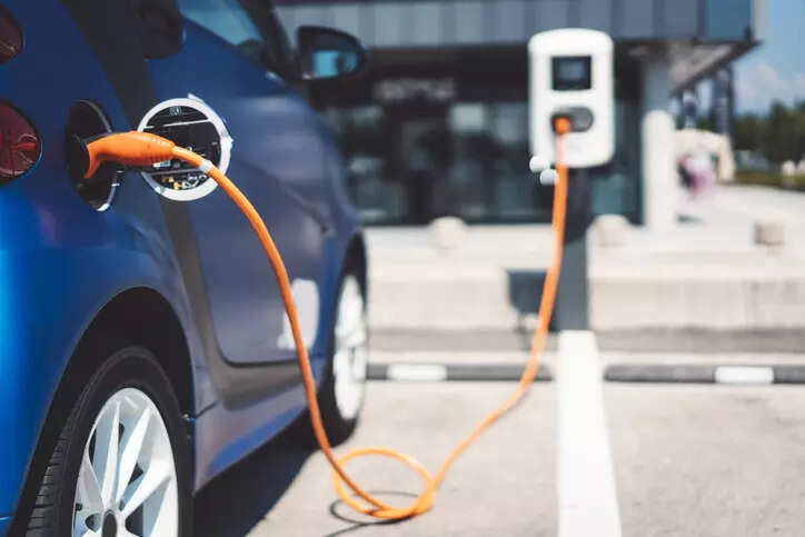 What is the cost of setting up an EV charging station in India? - EV Duniya