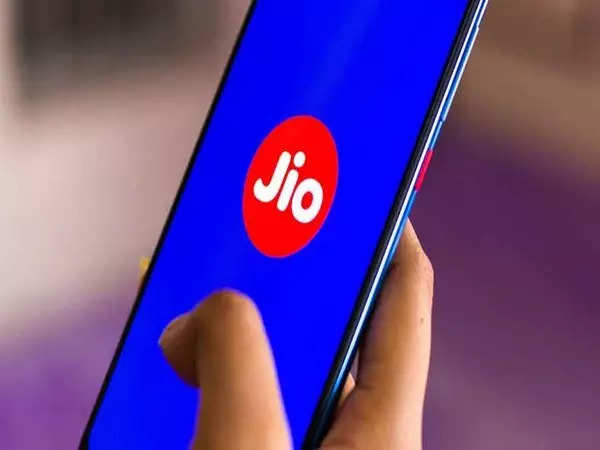 Jio corners 50% of the home broadband market