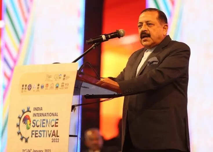 Union Minister of State for Science and Technology Jitendra Singh speaks at the India International Science Festival in Bhopal on Saturday. (Photo: IANS/Twitter)