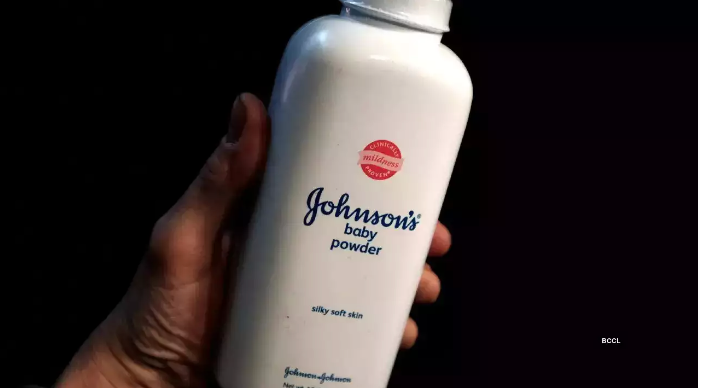 U.S. court rejects J&J bankruptcy strategy for thousands of talc lawsuits