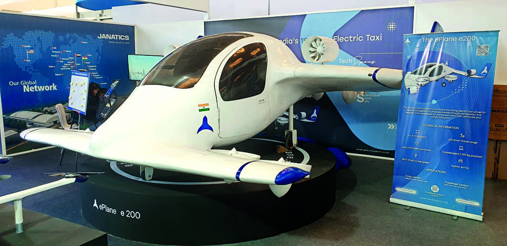  Stating that this was India's first compact electric flying taxi, he pointed out that once fully charged, it can run up to 200km range.