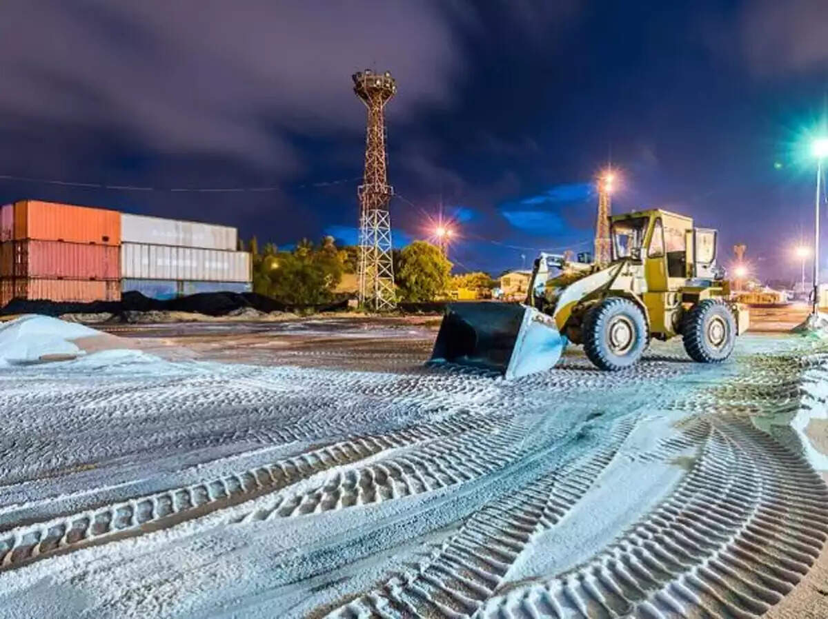  The production level of important minerals in December