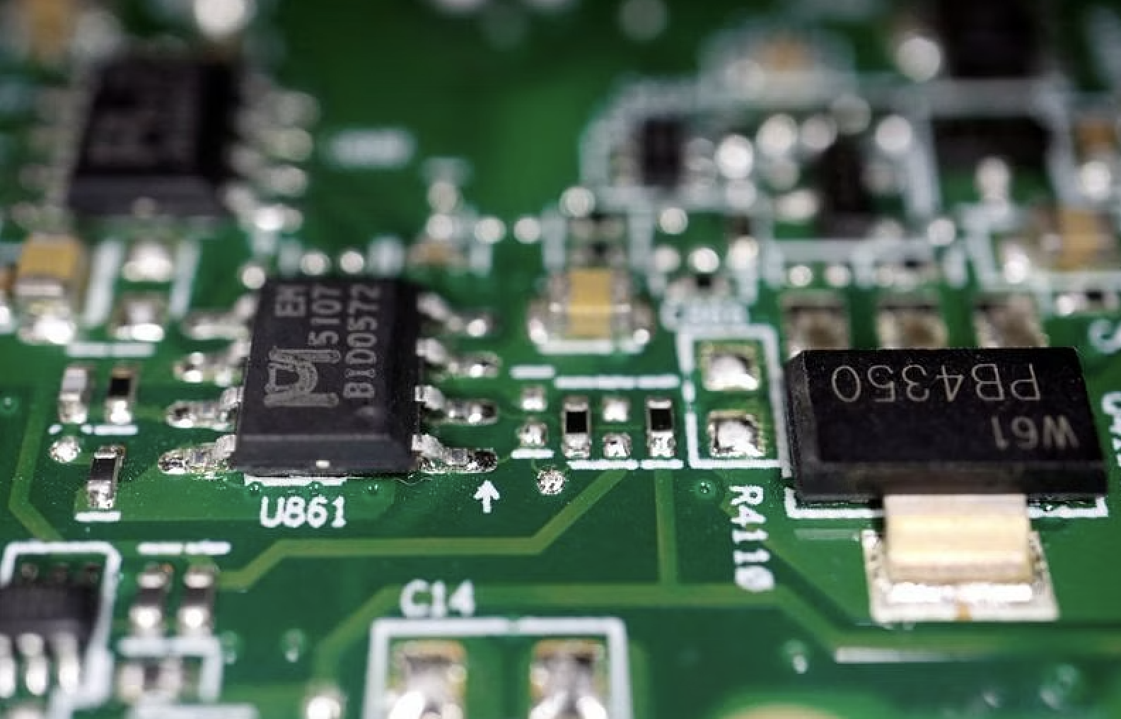  Tesla Inc said Wednesday it would shift some vehicle battery production from Germany to the United States.