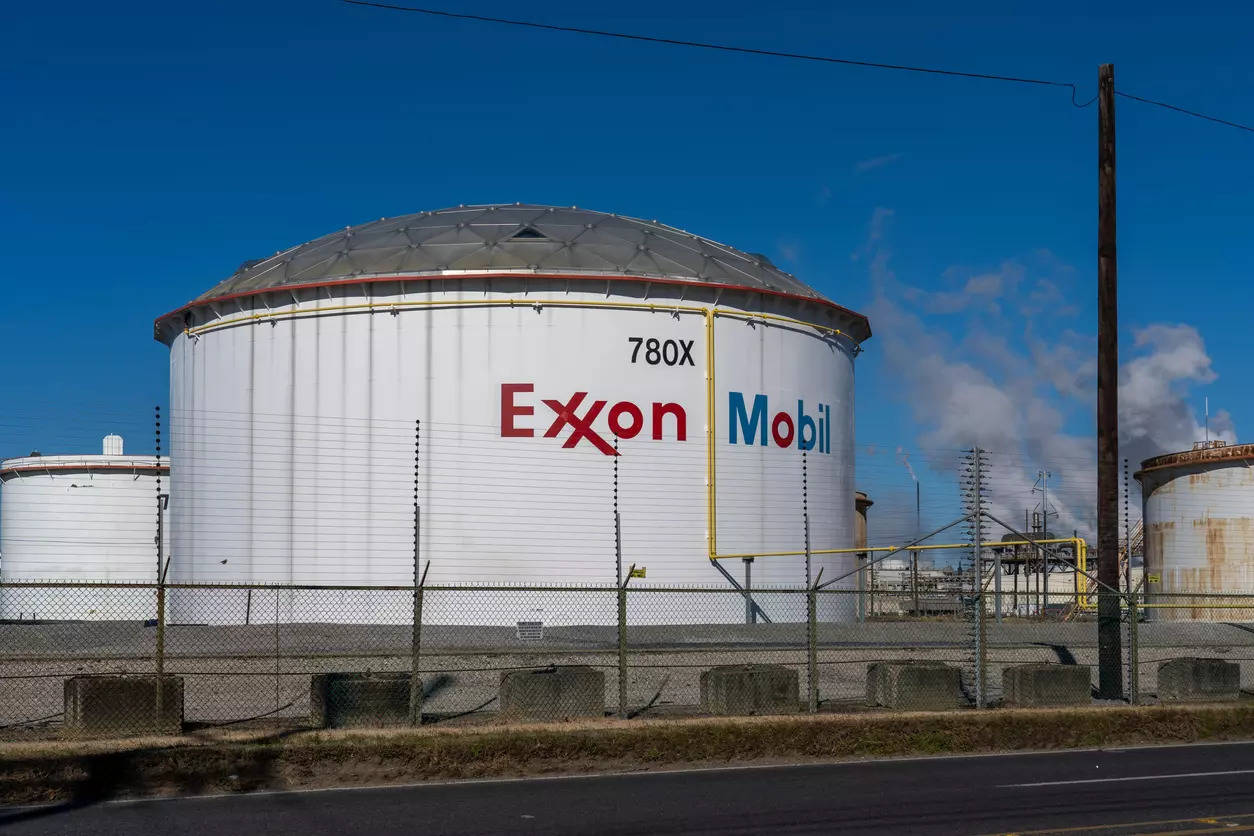 Exxon Mobil Corp Exxon starts new crude unit at Beaumont Texas