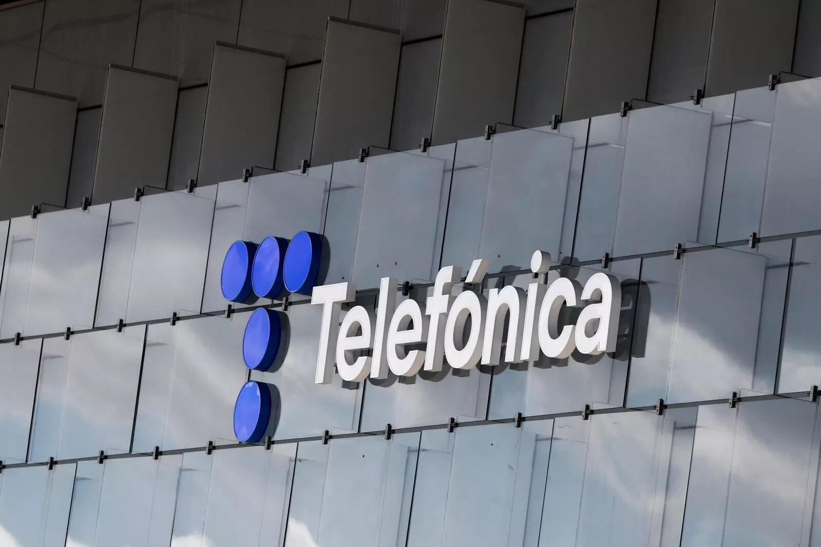 Spain's antitrust watchdog fines Telefonica over DTS takeover terms
