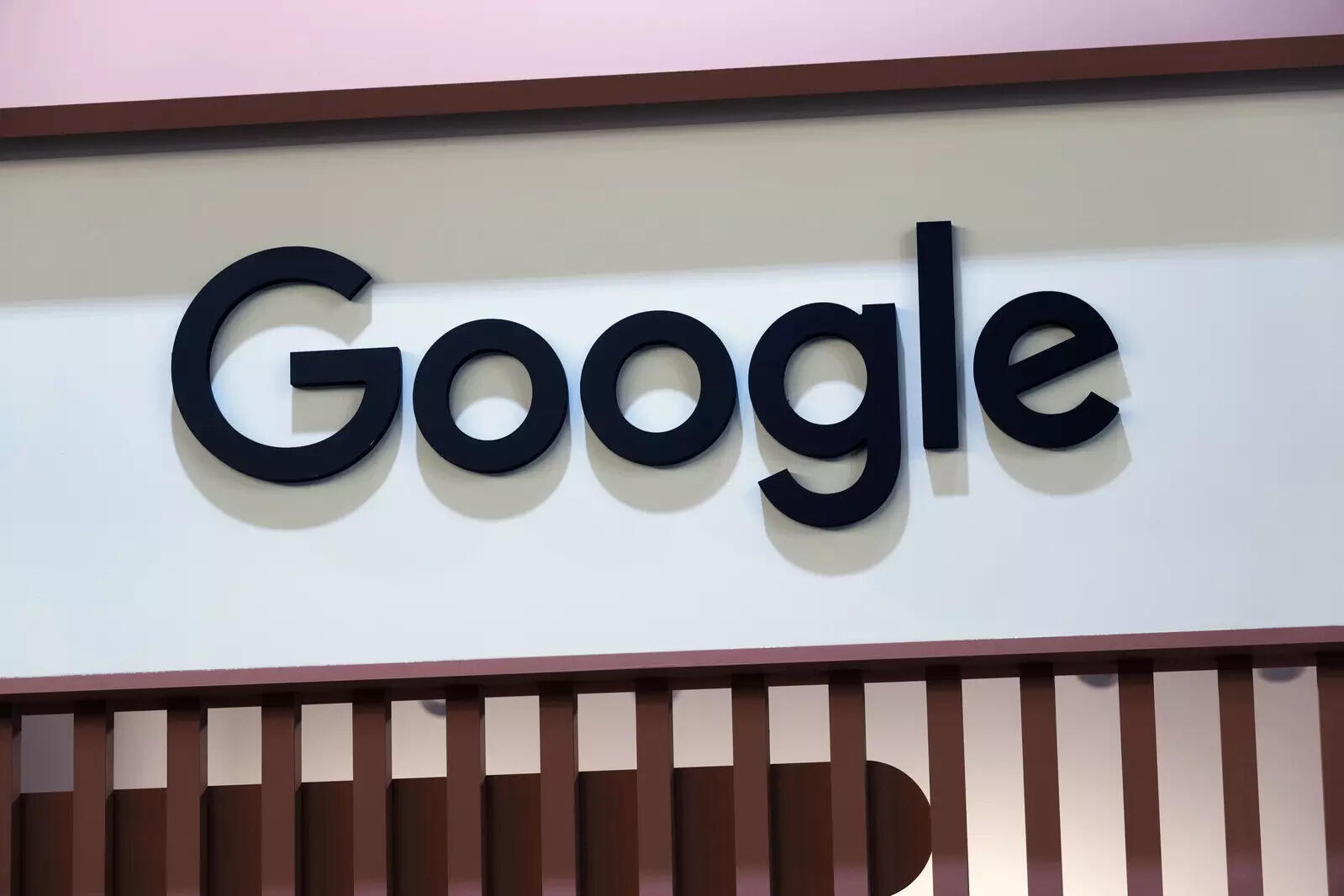 Canada parliament questions Google execs over news-blocking test