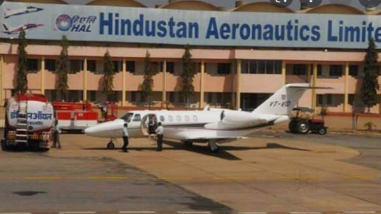 Govt to sell up to 3.5% stake in HAL at discount via offer for sale