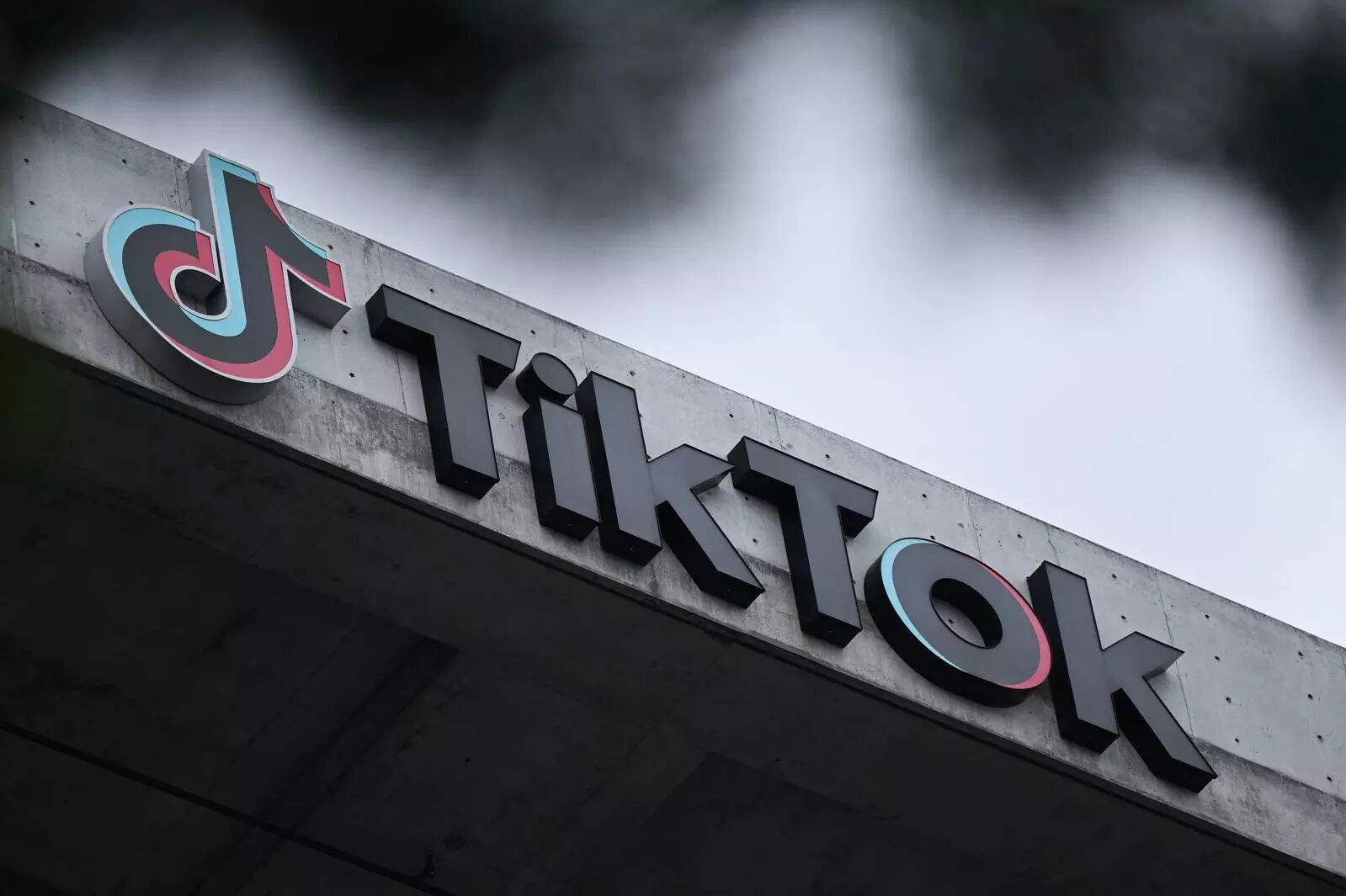 Founder of TikTok parent company lost $17 billion in 2022: Ranking