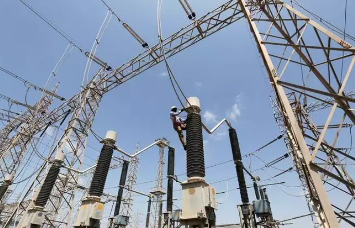 <p>National Grid on the other hand is exploring a possible sale of part of its pipeline network serving the Northeastern U.S.</p>